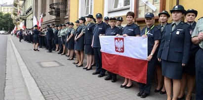 Celnicy nie chcą wylecieć na bruk