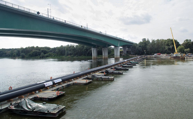 Naprawa kolektora pod Wisłą. Zamontowano pierwsze elementy