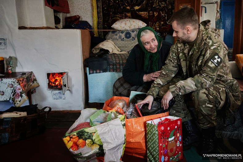 Ostatnia pomoc humanitarna do babuszek dotarła miesiąc przed wojną