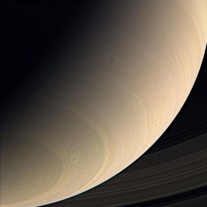 Nowe zdjęcia pierścieni Saturna
