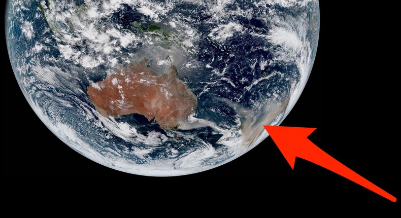 Stunning images from space reveal the shocking extent of Australia's ...