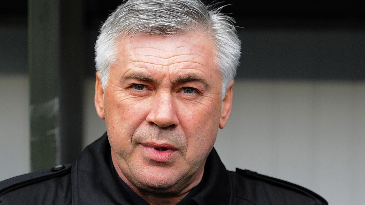 Carlo Ancelotti w ostatnich tygodniach łączony był z objęciem posady trenera Romy. - Myślę, że on prowadzi negocjacje w tej sprawie - stwierdził Ruggiero Rizzitelli, który występował z menedżerem The Blues w reprezentacji Włoch.