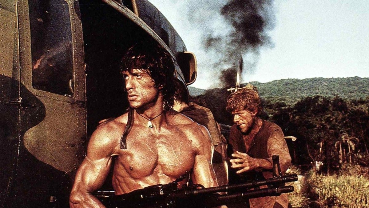 Sylvester Stallone w filmie "Rambo II"