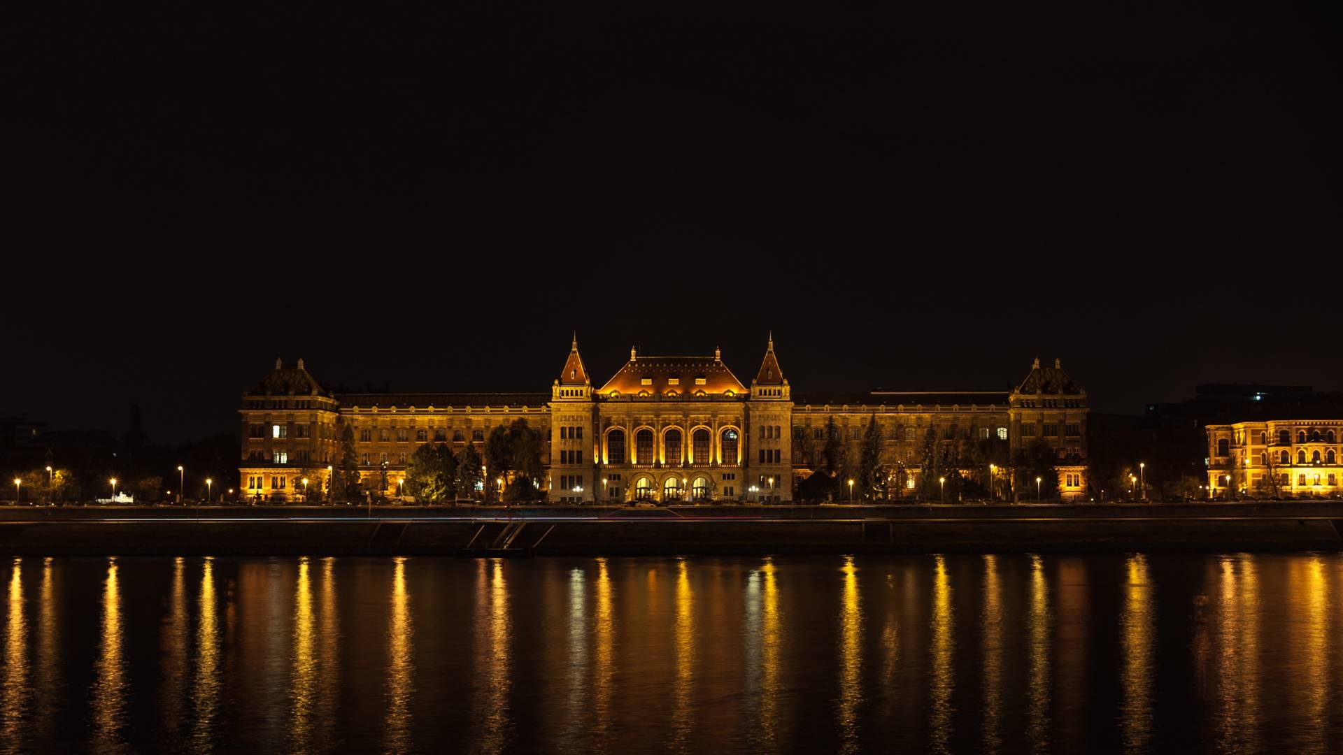 Elmarad a budapesti egyetemek teljes átszervezése?