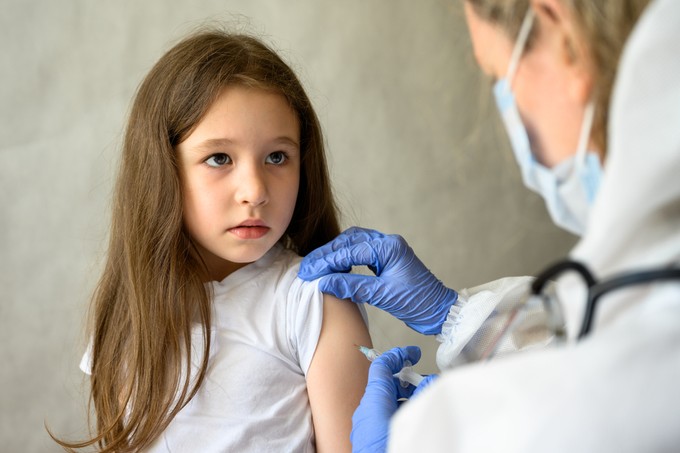 Pfizer gyermekvakcina: még idén elkezdhetik oltani az 5-11 éveseket itthon