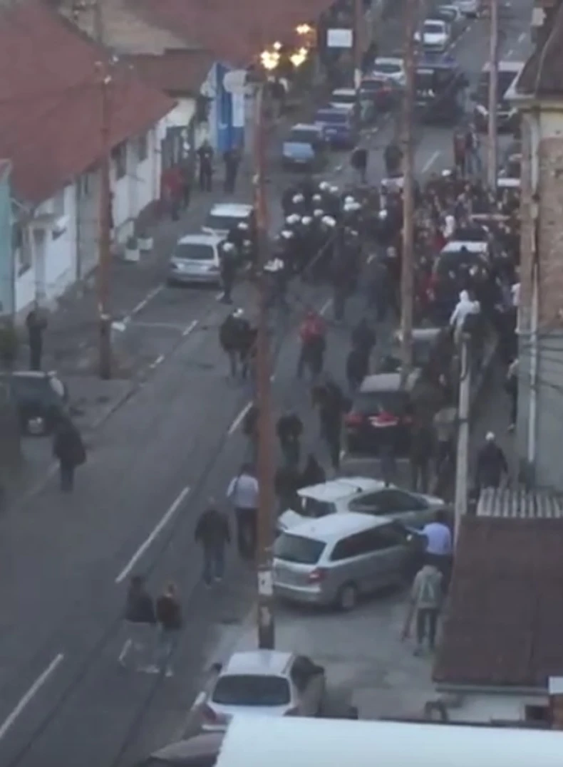 Tokom tribine u "Dorćol placu" druge večeri festivala