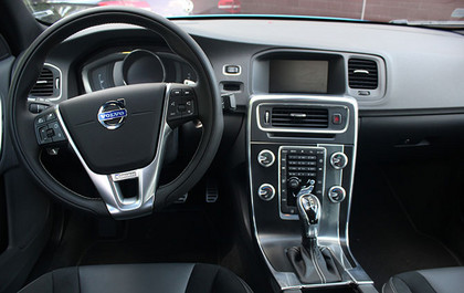 Intellisafe - Systemy Bezpieczeństwa W Volvo S60 - Co Oferuje Intellisafe W Samochodach Volvo
