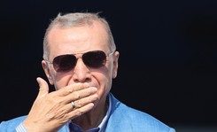 Erdogan ogłosił duże podwyżki dla funkcjonariuszy publicznych. Pięć dni przed wyborami