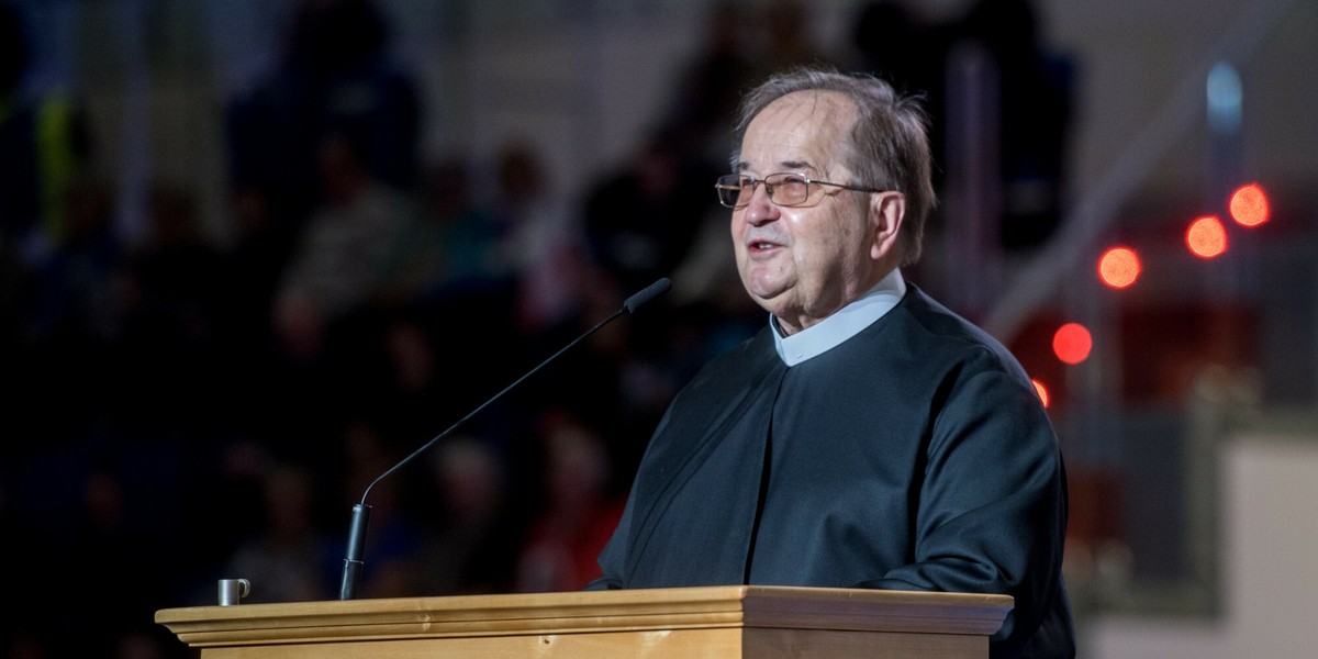 Ojciec Tadeusz Rydzyk skończył 75 lat i - zgodnie z przepisami kościelnymi - osiągnął wiek emerytalny. 