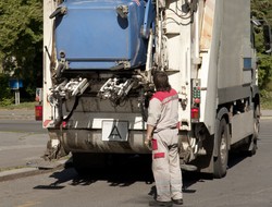 Ustawa śmieciowa: Szpitale dostaną śmieciami po kieszeni