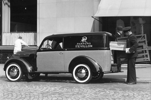 Renault Juvaquatre Fourgonnette 1939 r.