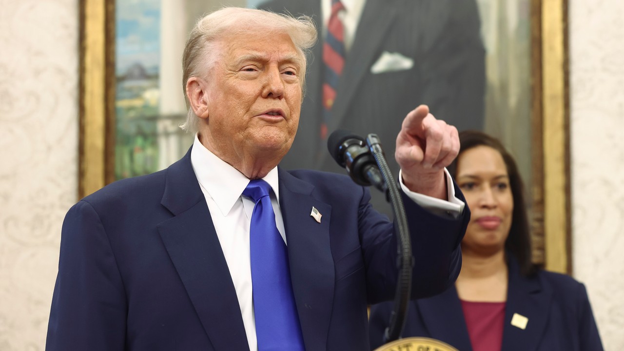 Donald Trump reaguje na falę krytyki po "papieskiej" grafice. "Nie znają się na żartach"