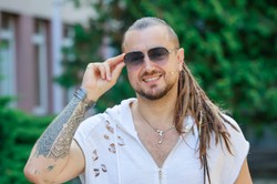 Baron już zaplanował przyszłość synka? Wszystko widzi oczami wyobraźni [WIDEO]