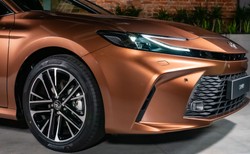 Nowa Toyota już w Polsce. Cena? Hybryda 5. generacji czyni cuda