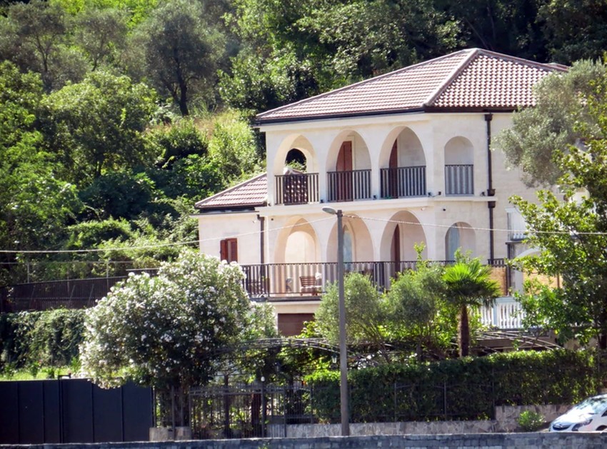 Vila Nikole Mirotića u Crnoj Gori
