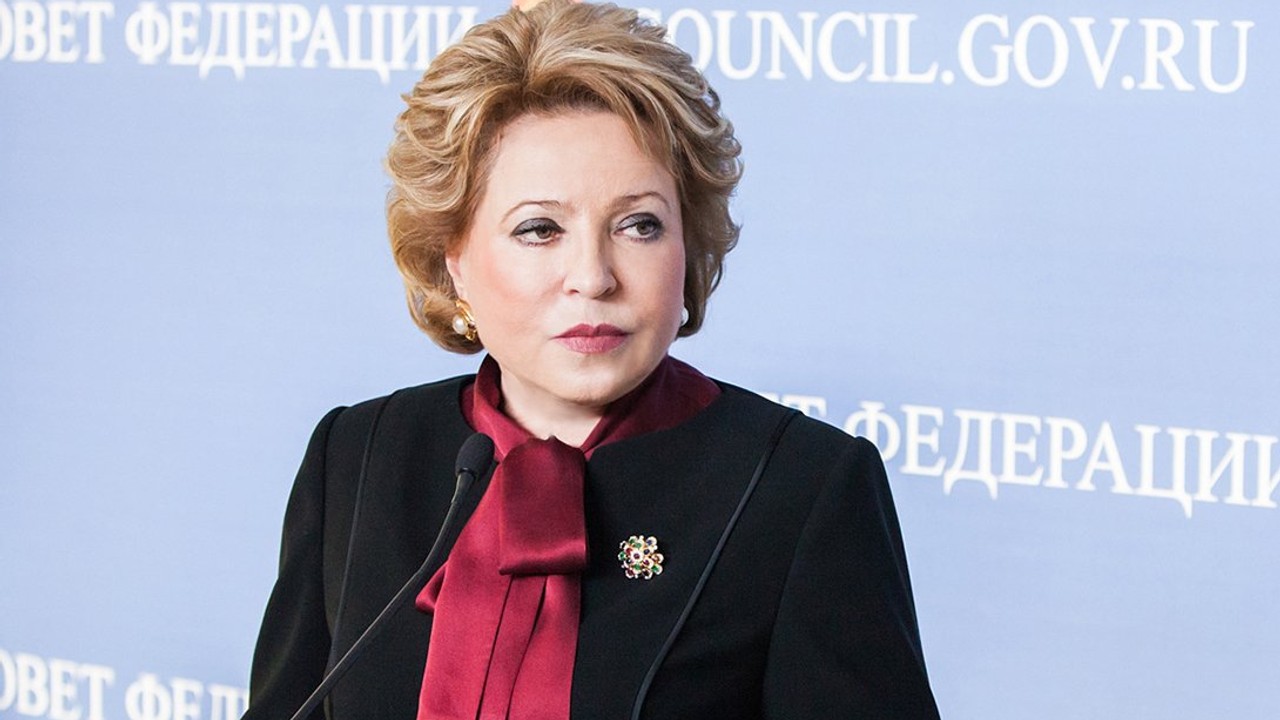 Jedna z najważniejszych postaci putinowskiej Rosji przemawiała właśnie w Szwajcarii. I to mimo że jest objęta sankcjami