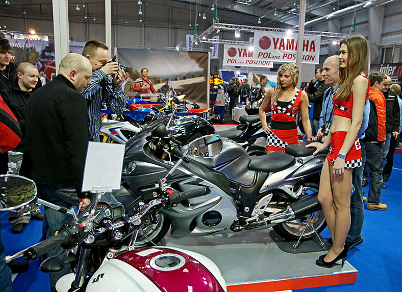Dziewczyny i maszyny na drugiej ogólnopolskiej wystawie motocykli w Warszawie