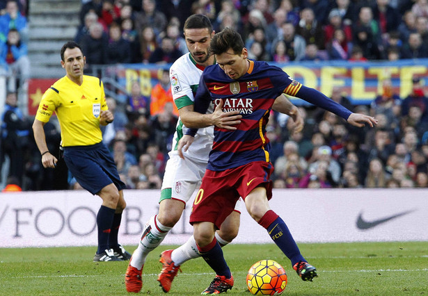 Liga hiszpańska: Hat-tricki Messiego i Bale'a. Zwyciestwa Barcelony i Realu. WIDEO