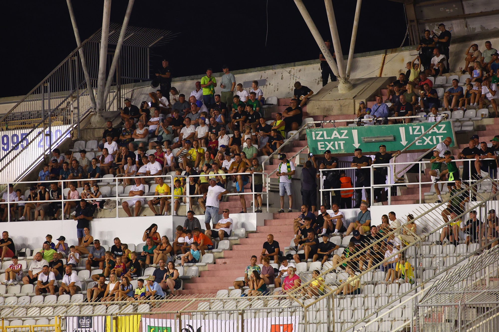 Na snímke fanúšikovia Žiliny počas prvého zápasu 1. predkola Európskej ligy (EL) medzi HNK Hajduk Split - MŠK Žilina v Split.
