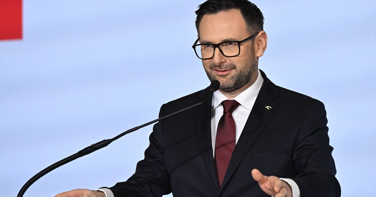 Cudowne dziecko Kaczyńskiego traci tron. Próbuje odejść po swojemu