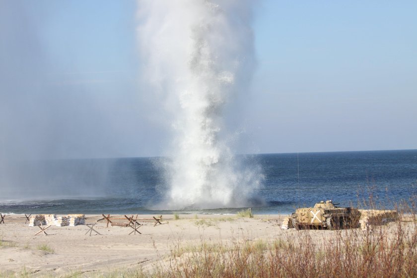 USTKA ANAKONDA 2010