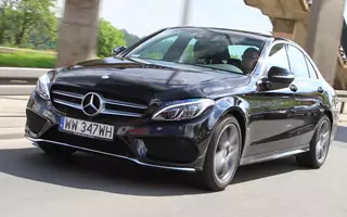 Używany Mercedes klasy C – czy warto kupić?