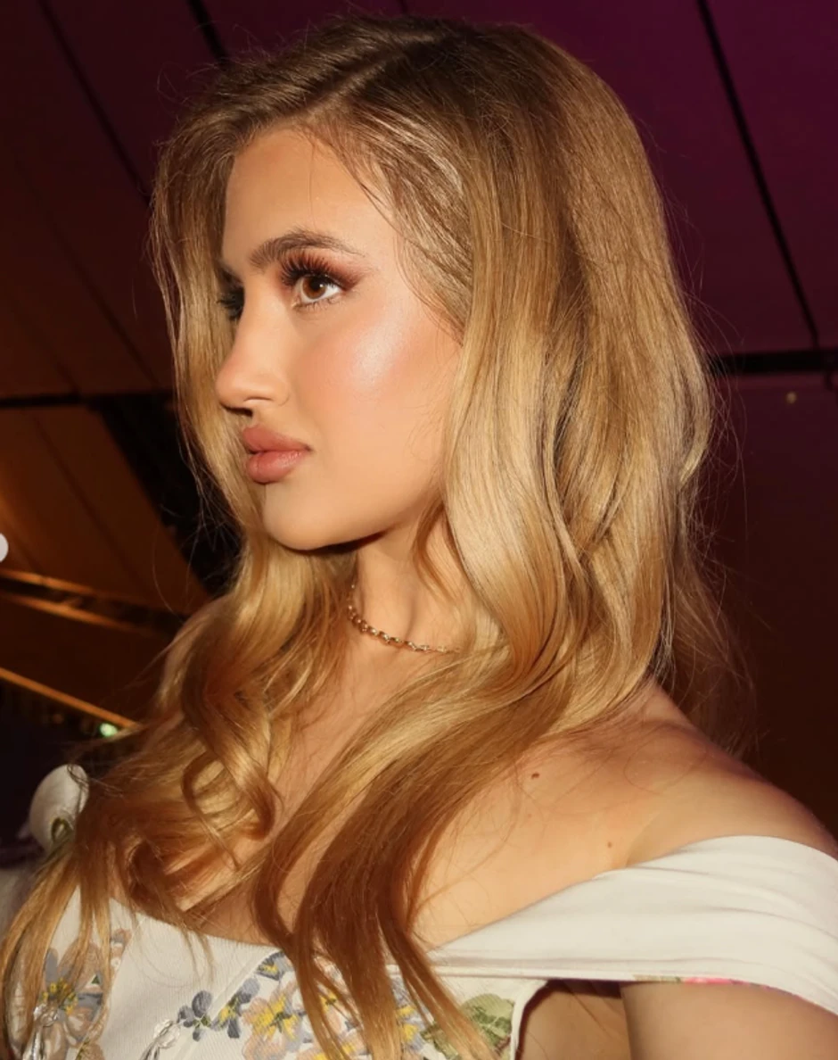 Lena Marinković na velikoj maturi