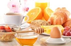 To alarmujące dane. 40 procent nastolatków nie je śniadań