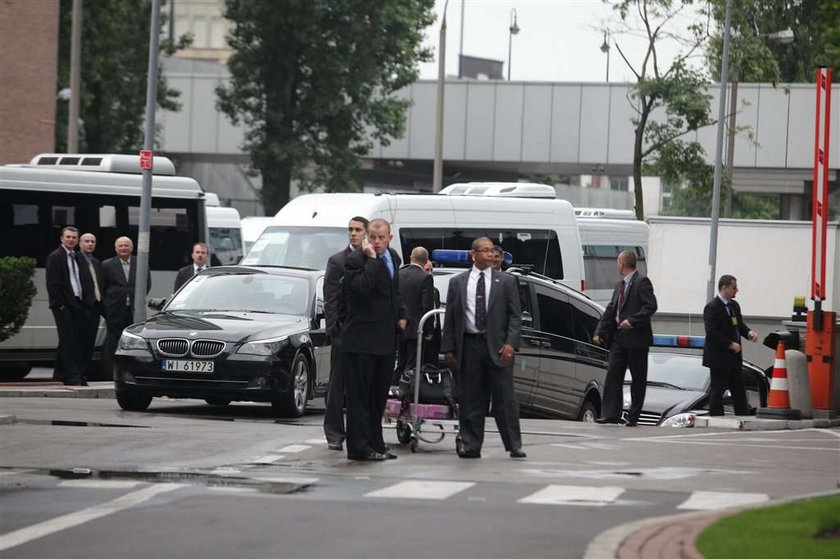 Obama śpi w hotelu zamienionym w twierdzę