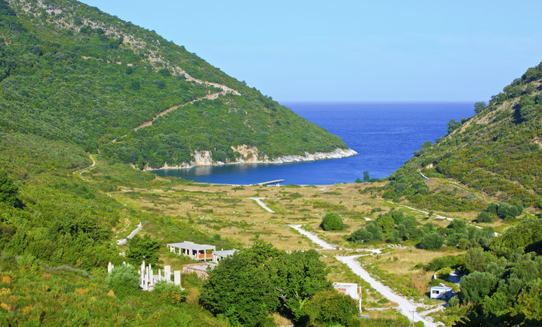 Zatoka Kakome, Albania