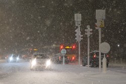 W Warszawie służby usuwają skutki burzy śnieżnej. Ekstremalne zjawiska pogodowe w styczniu