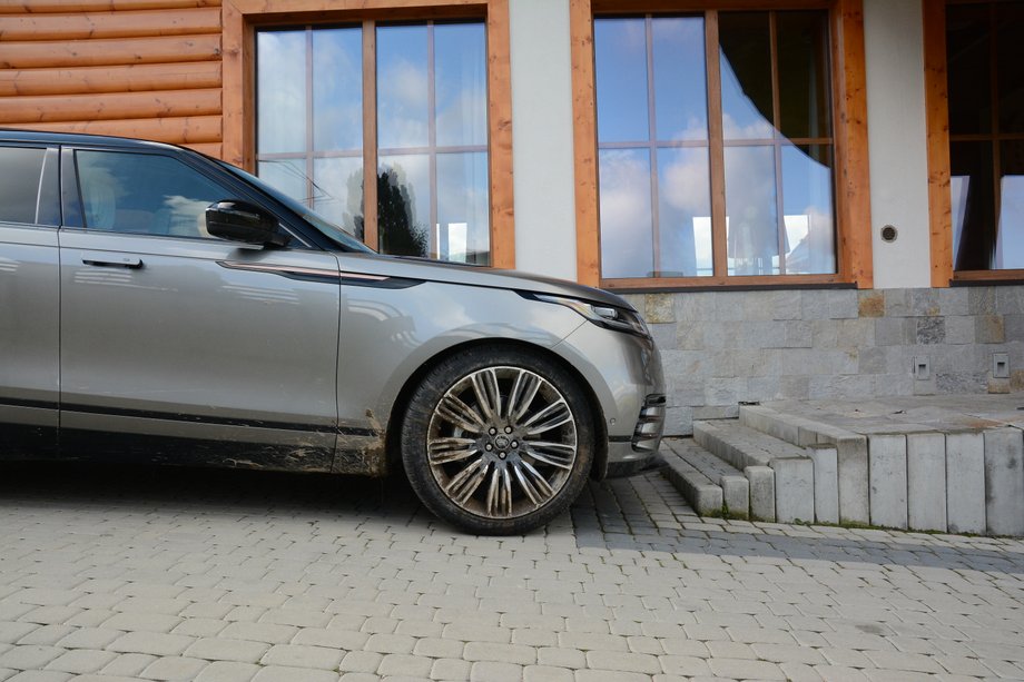 Range Rover Velar – pierwszy test nowego brytyjskiego SUV-a