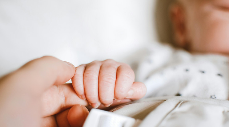 Újszülött csecsemőt találtak egy szolnoki kórház inkubátorában /Illusztráció: Pexels