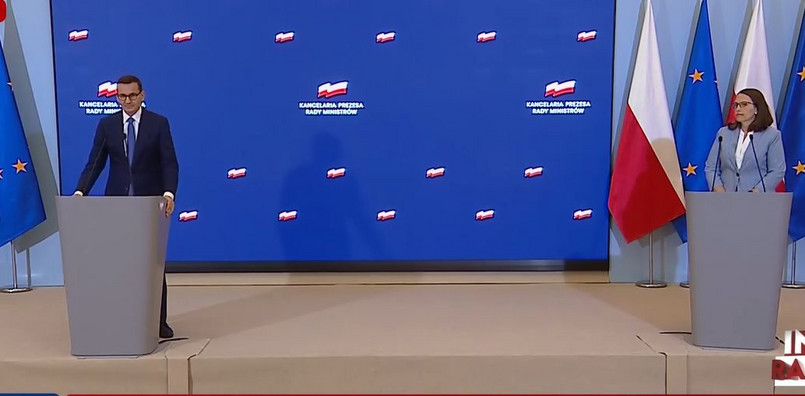 Konferencja budżetowa. Premier Mateusz Morawiecki, minister Magdalena Rzeczkowska