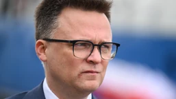 "obelgi nie robią na mnie wrażenia". hołownia tłumaczy się ze spotkani