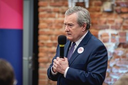 "Ostatni skok Glińskiego" na kasę? Minister odpowiada: Kłamiecie