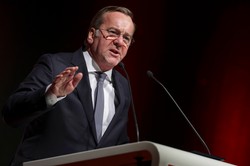 Niemiecki minister uderzył w Trumpa. "Traktuje Putina jak kumpla"