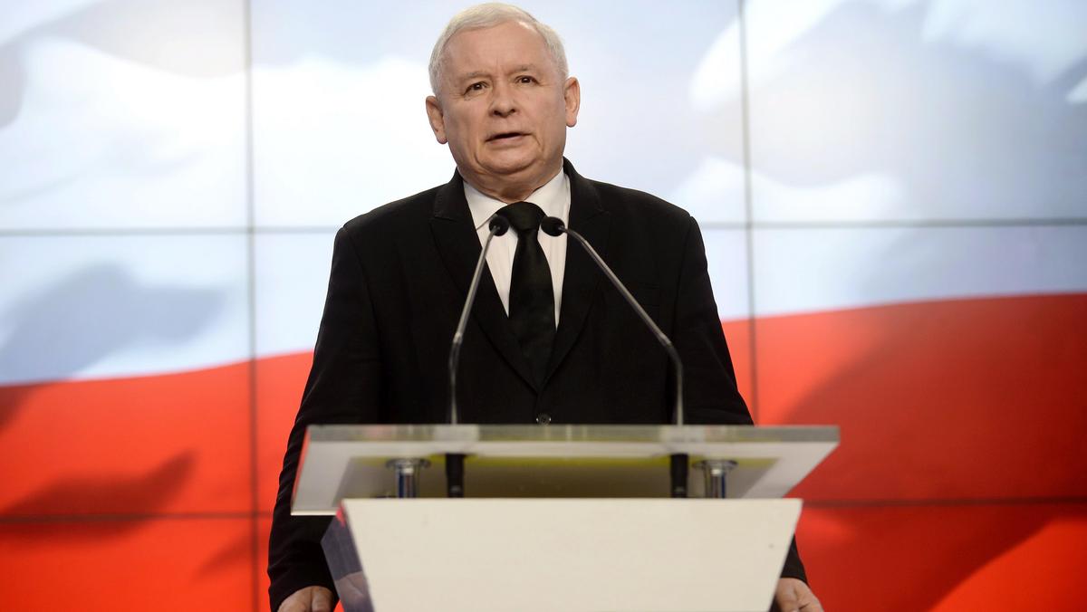 Jarosław Kaczyński flaga Polska