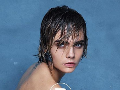 A legpucérabb pucérság: Cara Delevingne egy szál semmiben pózol 