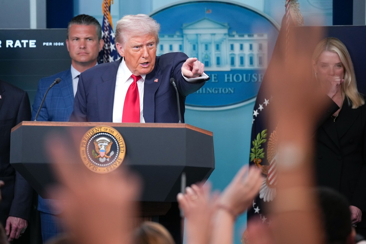 Zmienność Donalda Trumpa w sprawie Ukrainy. Amerykańskie media nie mają wątpliwości