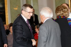 Przyganiał NIK rządowi... Robią to samo, co oficjalnie ganią