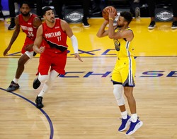 Stephen Curry zdobył 62 punkty. Trzecie zwycięstwo Warriors
