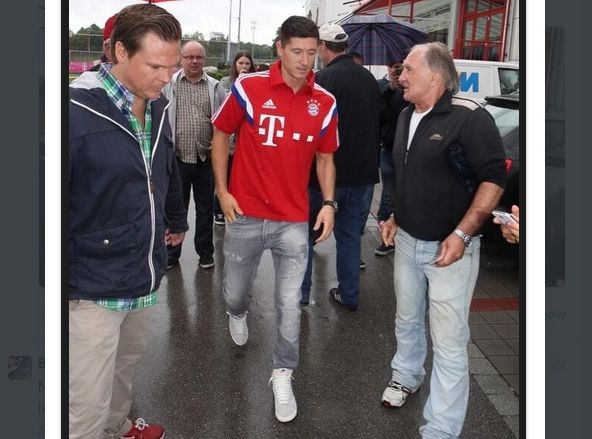 Robert Lewandowski już w Bayernie. Ładnie mu w nowej koszulce?