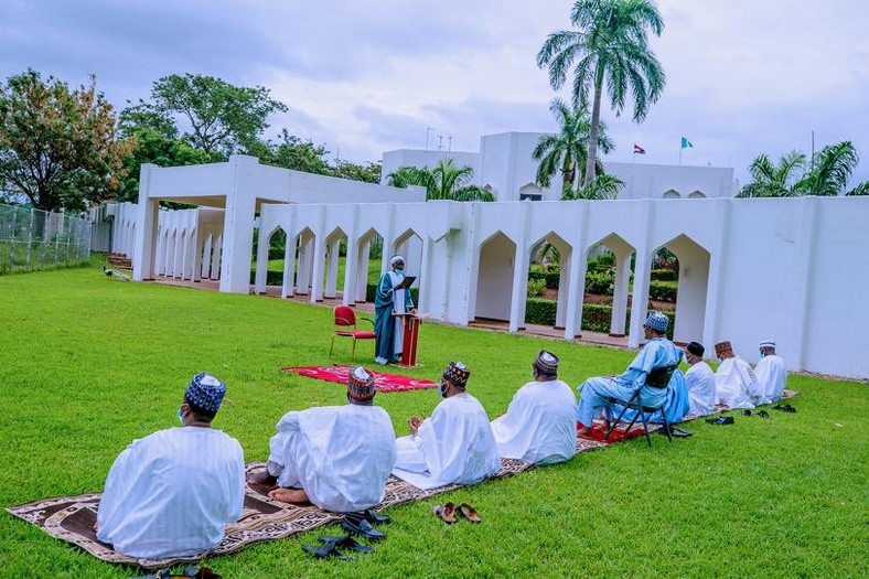 President Muhammadu Buhari observes Eid-el-Fitr at home with family members. (Punch)