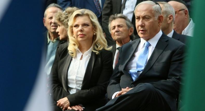 Israeli Prime Minister Benjamin Netanyahu and his wife Sara attend a remembrance ceremony near Vilnius on August 24, 2018