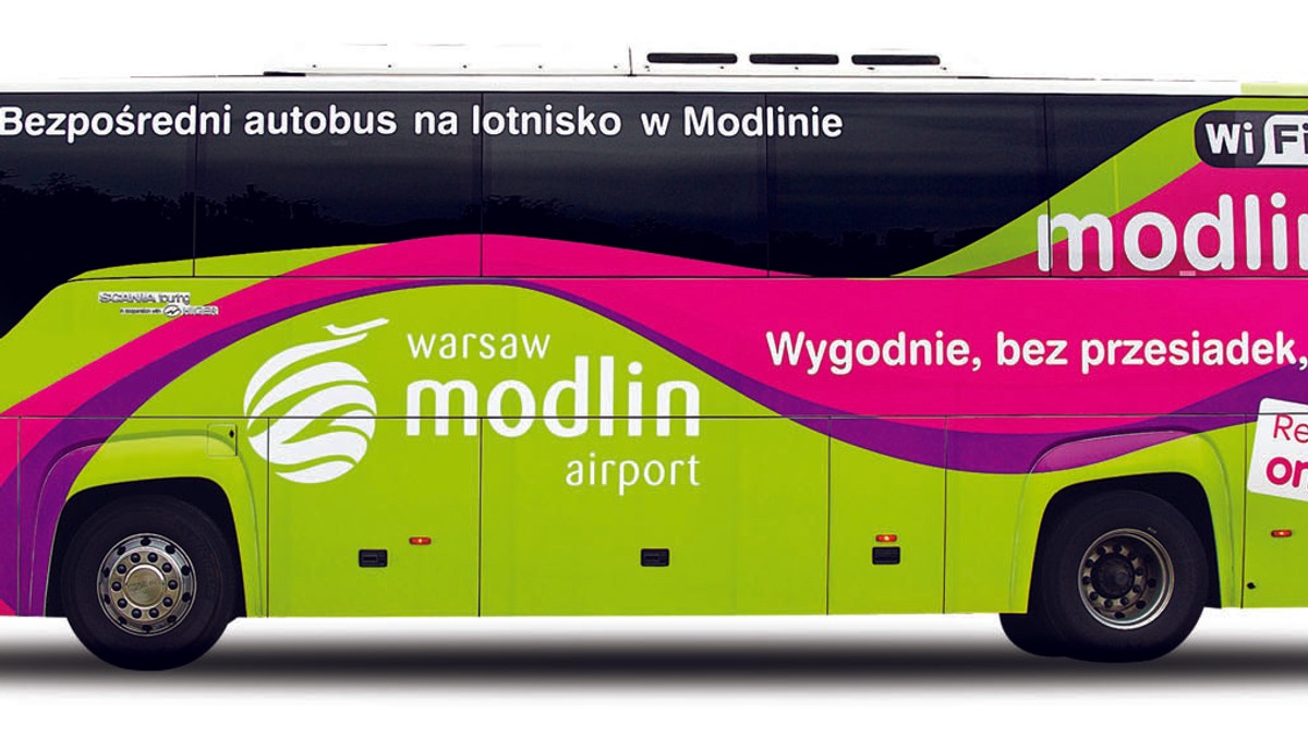 Od stycznia 2014 będzie można bezpośrednio dojechać z Łodzi na lotnisko w Modlinie (i z powrotem). Podwarszawski port uruchomi specjalny autobus. Podróż ma zajmować 2 godz. i 45 minut.