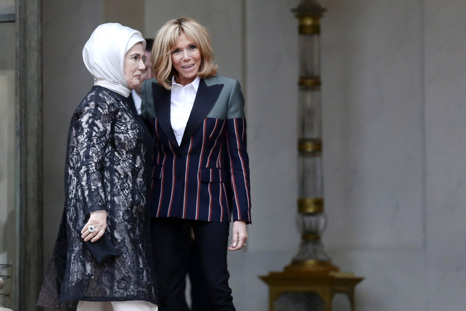 Brigitte Macron gościła w Pałacu Elizejskim pierwszą damę Turcji - Emine Erdogan