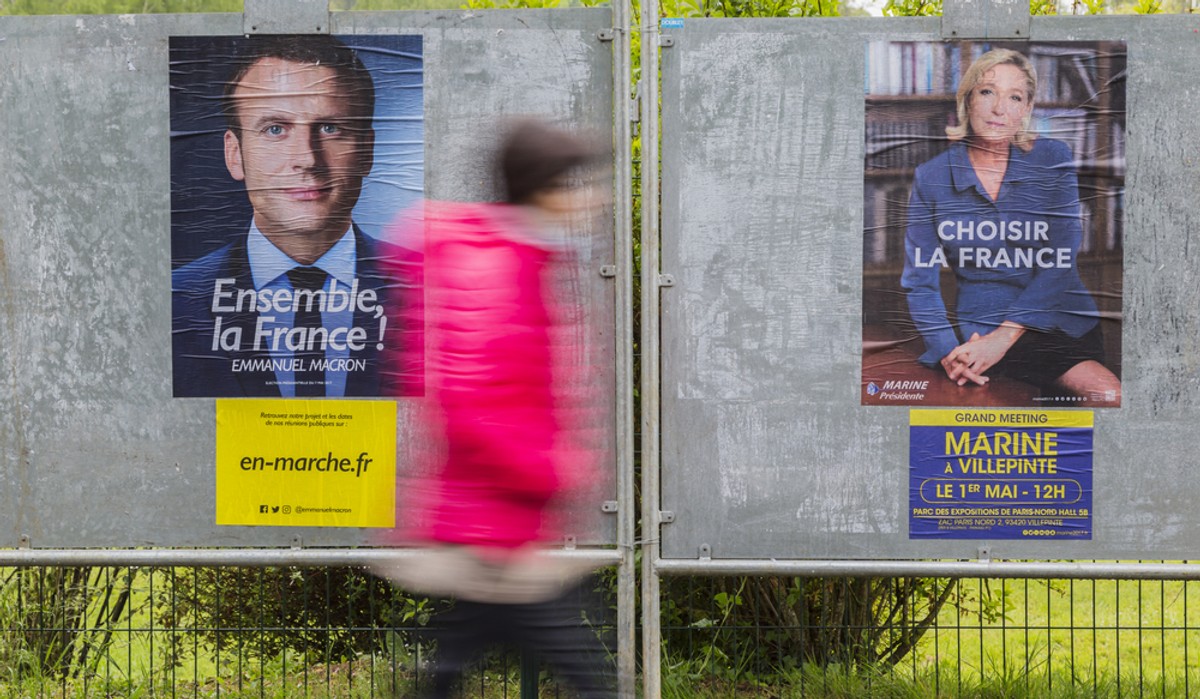Wydaje się pewne, że z 12 kandydatów do drugiej tury wejdą Emmanuel Macron oraz startująca już po raz trzeci liderka skrajnej prawicy Marine Le Pen.