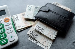 Nawet 60 tys. zł w ramach rekompensaty od państwa. Dla kogo i jak się o nią ubiegać?