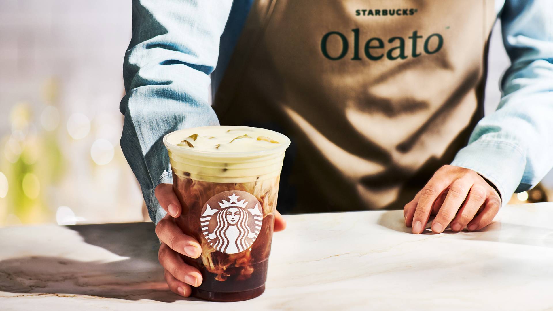 Starbucks wprowadza kawę z oliwą z oliwek. "Uwydatnia smak"